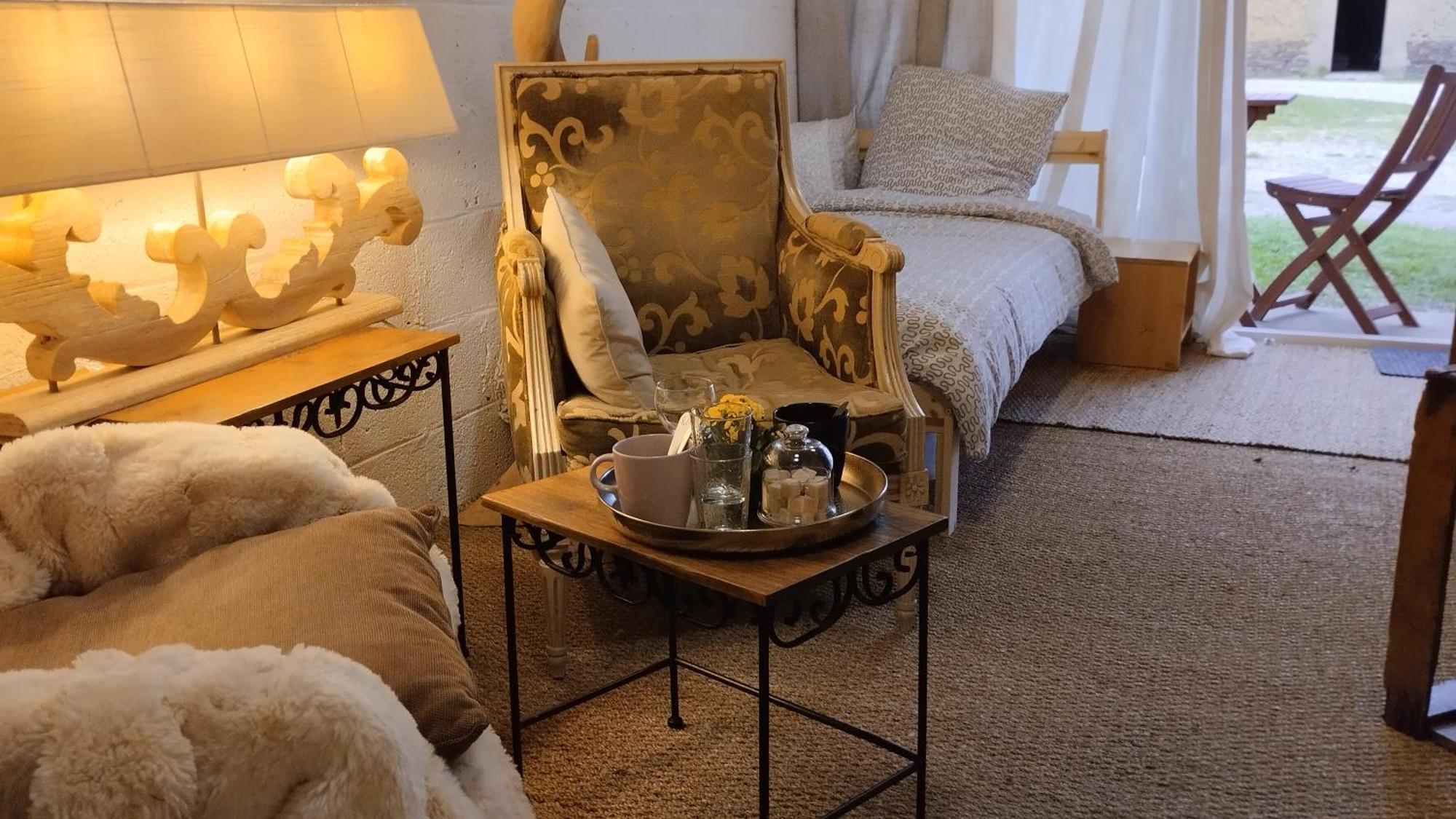 Le Laboratoire Shabby Chic De La Parfumerie Du Manoir * Chavagne