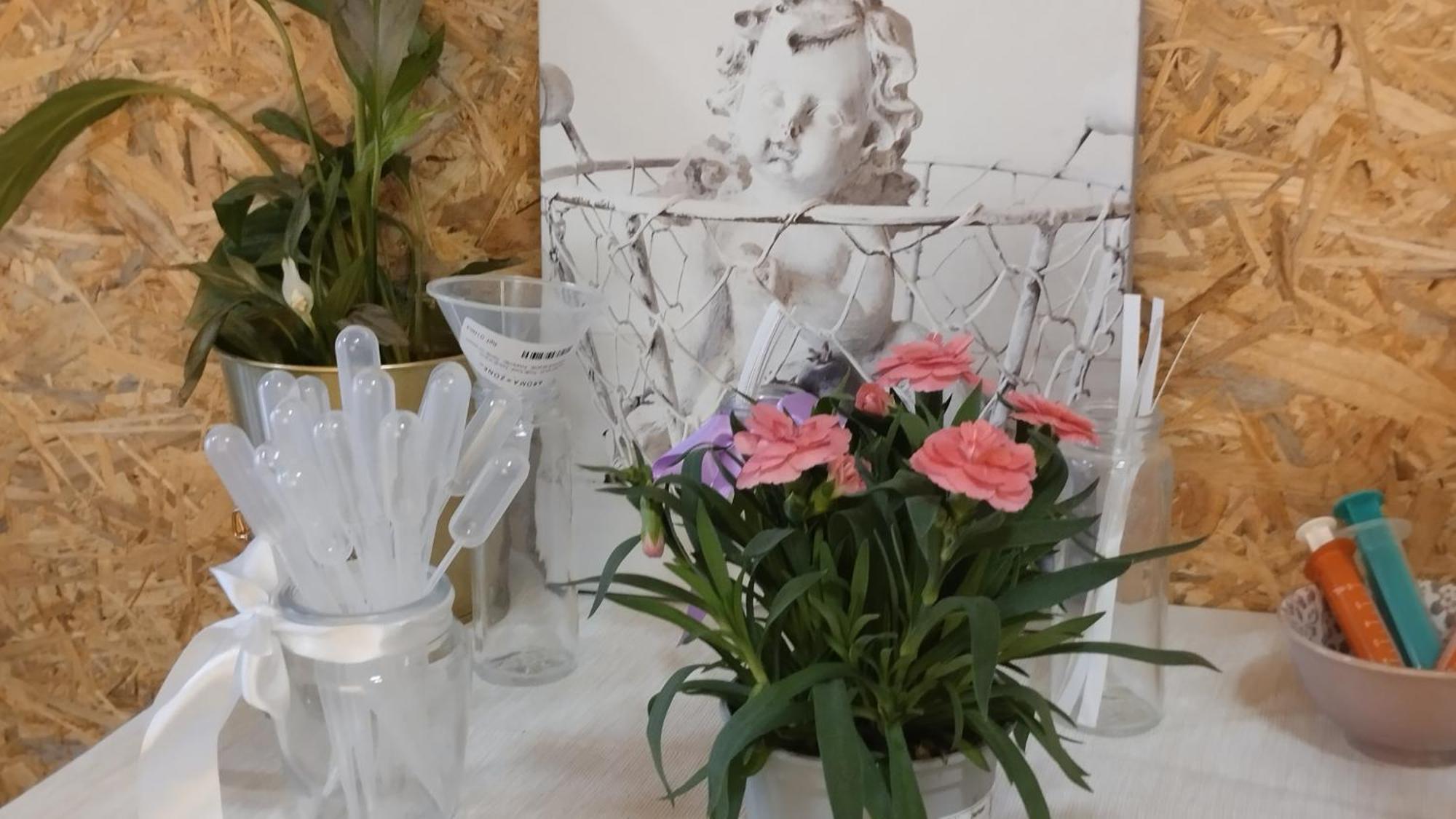 Le Laboratoire Shabby Chic De La Parfumerie Du Manoir