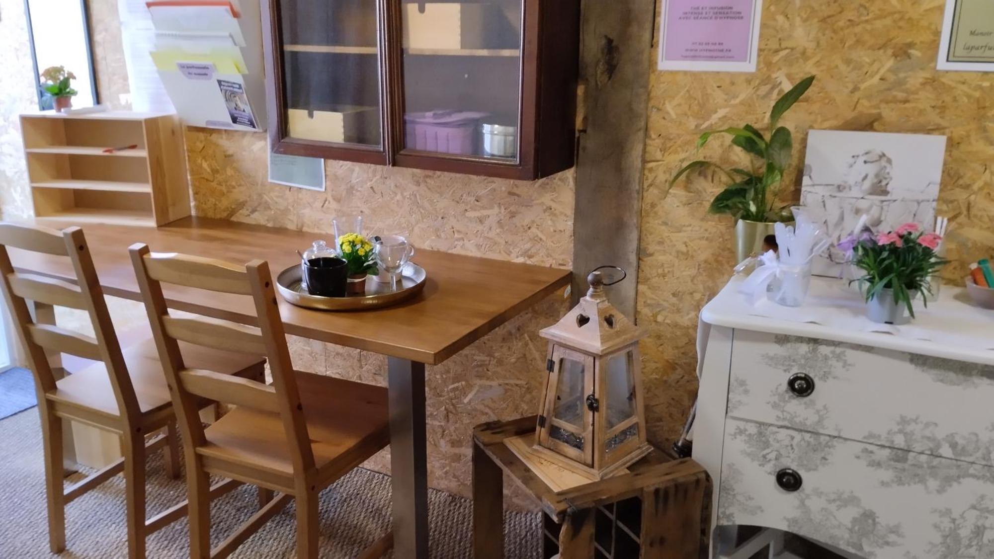 Campsite Le Laboratoire Shabby Chic De La Parfumerie Du Manoir *
